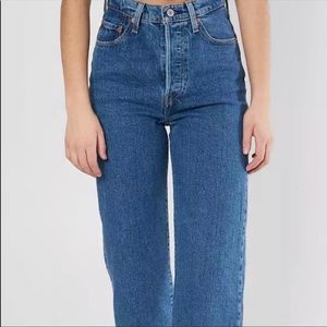 Levi’s Ribcage Straight Jean- Georgie